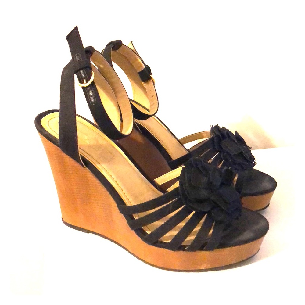 Xoxo wedges